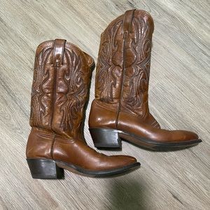 Wrangler women’s size 9D cowboy boots